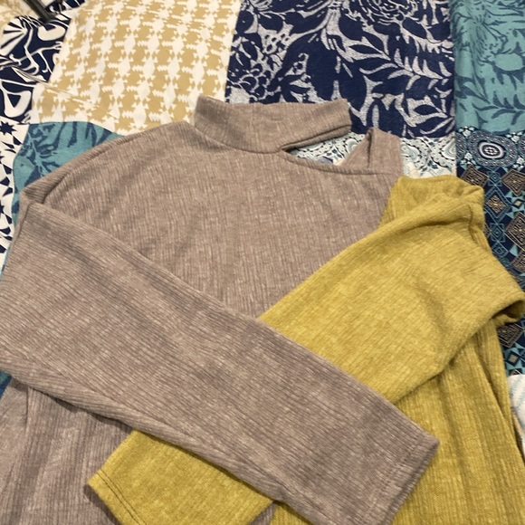 1.4.3 STORY BY LINE UP | cold shoulder sweater - Picture 9 of 9